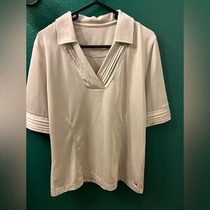 Cracked Wheat size medium golf shirt